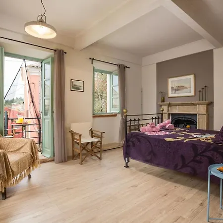 Family House 1800 Tatil Evi Chlomos