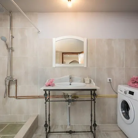 Family House 1800 Tatil Evi *